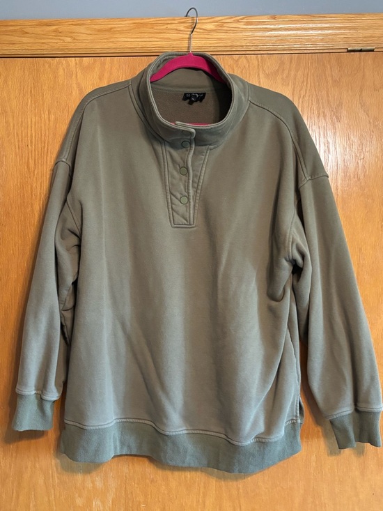 SSYS Tops - Classic Olive Green Snap-Button Women's Pullover Hoodie